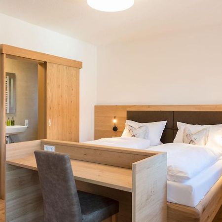 Gasthof-Pension Brauner Hirsch In Alfeld - Mittelfranken Екстериор снимка