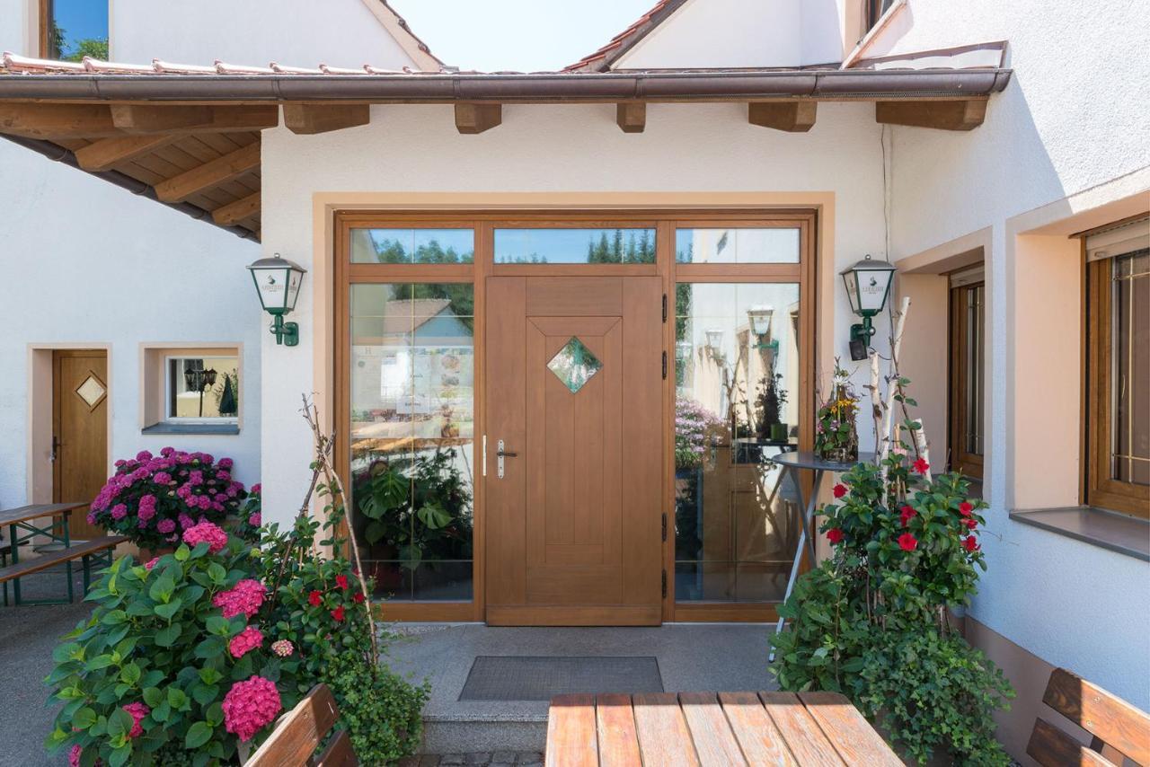 Gasthof-Pension Brauner Hirsch In Alfeld - Mittelfranken Екстериор снимка