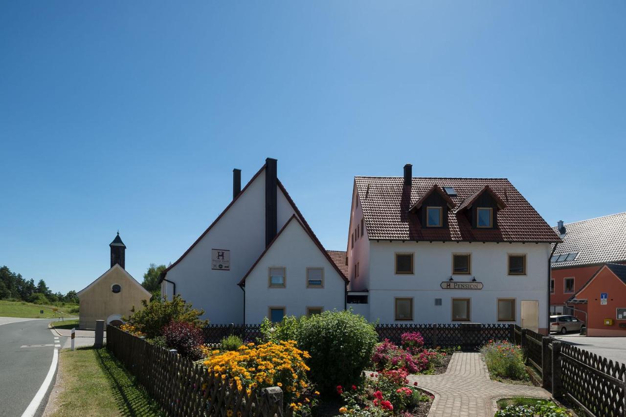 Gasthof-Pension Brauner Hirsch In Alfeld - Mittelfranken Екстериор снимка
