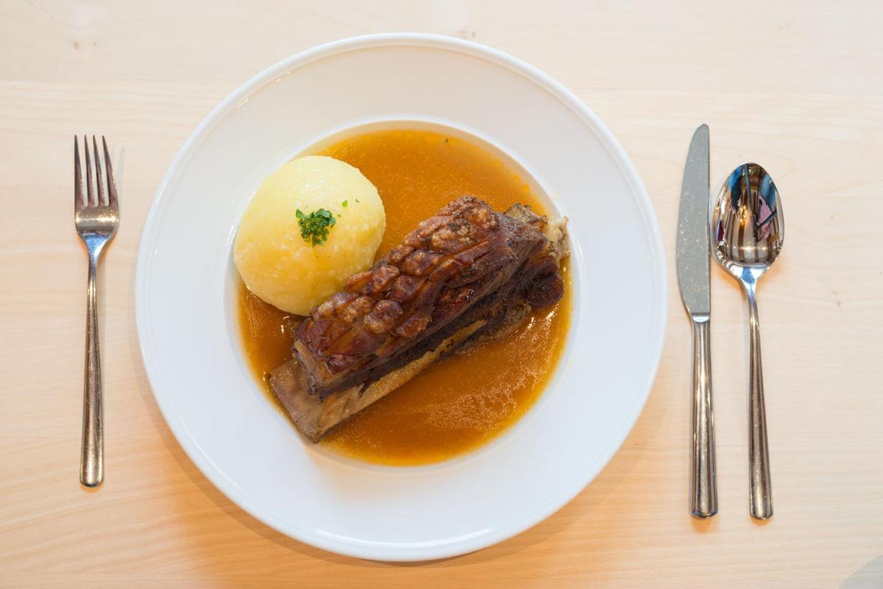 Gasthof-Pension Brauner Hirsch In Alfeld - Mittelfranken Екстериор снимка