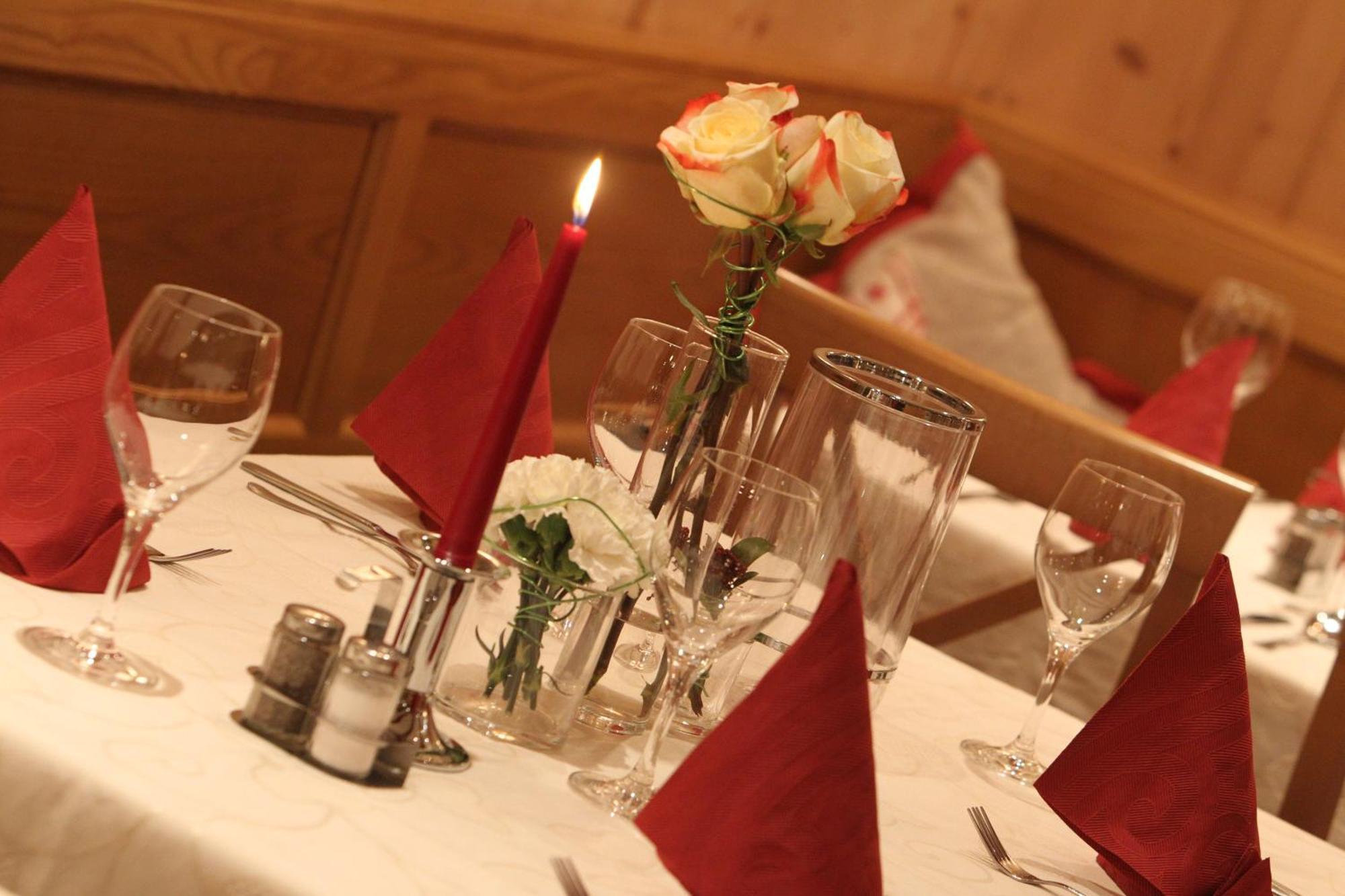 Gasthof-Pension Brauner Hirsch In Alfeld - Mittelfranken Екстериор снимка